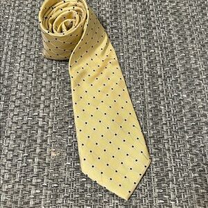 Nautica Classic Yellow Tie with Black Dots